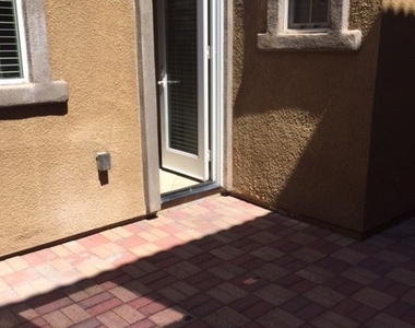 2254 Aragon Canyon Street - Photo Thumbnail 2