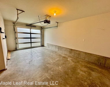 8837 Interlake Ave, Unit B - Photo Thumbnail 28