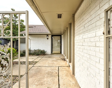 1510 Glenbrook Drive - Photo Thumbnail 1