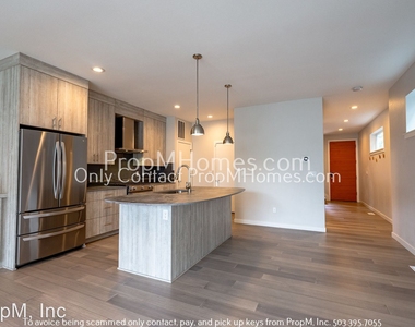 6882 Ne 13th Avenue - Photo Thumbnail 1