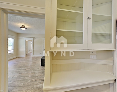 827 14th St Apt A - Photo Thumbnail 7
