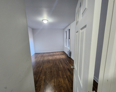 145 Vermilyea Avenue - Photo Thumbnail 5