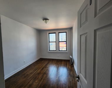 145 Vermilyea Avenue - Photo Thumbnail 2