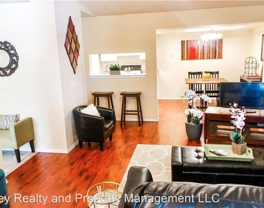 14403 N Pennsylvania Ave #5f - Photo Thumbnail 9