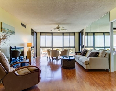 3820 Gulf Boulevard - Photo Thumbnail 4