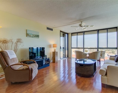 3820 Gulf Boulevard - Photo Thumbnail 7