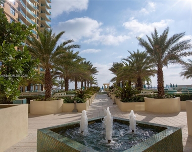 2501 S Ocean Dr - Photo Thumbnail 17