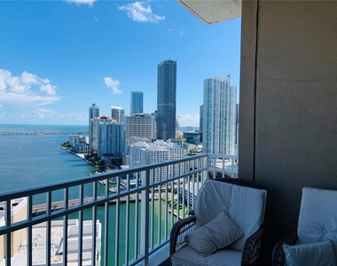 801 Brickell Key Blvd - Photo Thumbnail 3