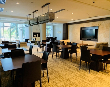 801 Brickell Key Blvd - Photo Thumbnail 22