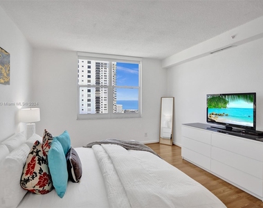 2501 S Ocean Dr - Photo Thumbnail 20