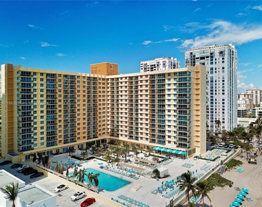 2501 S Ocean Dr - Photo Thumbnail 26