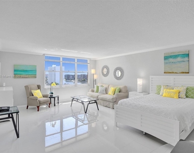 2501 S Ocean Dr - Photo Thumbnail 17