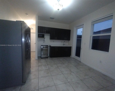 27701 Sw 134th Ct - Photo Thumbnail 3