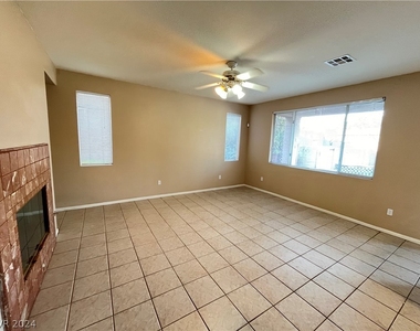 10020 Pinnacle View Place - Photo Thumbnail 4