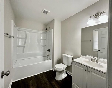 3491 Fairburn Nw - Photo Thumbnail 6