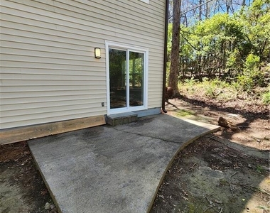 740 Springhollow Lane Sw - Photo Thumbnail 36