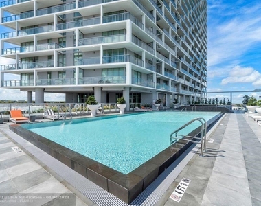 2000 Metropica Way - Photo Thumbnail 32