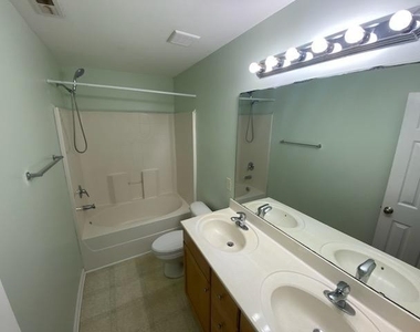 4004 Volkswalk Place, Raleigh Nc 27610 - Photo Thumbnail 13