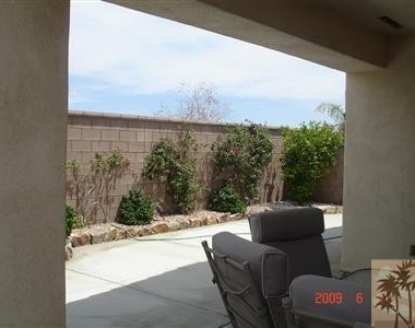 39830 Somerset Avenue - Photo Thumbnail 12