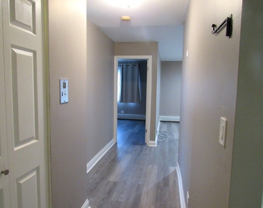 715 E Falcon Drive - Photo Thumbnail 3