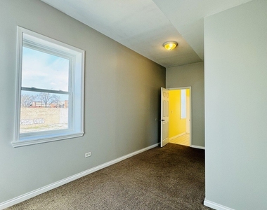 2928 W Madison Street - Photo Thumbnail 16