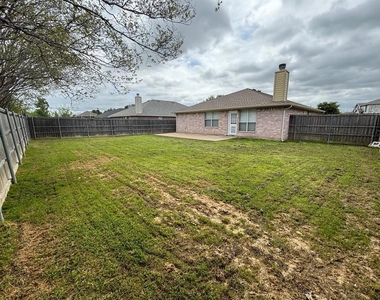 205 Lake Wichita Drive - Photo Thumbnail 22