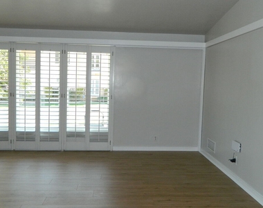 4627 Presidio Dr - Photo Thumbnail 17