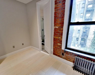 227 East 82nd Street - Photo Thumbnail 4