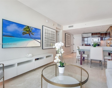 6801 Collins Ave - Photo Thumbnail 7