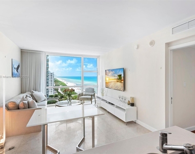 6801 Collins Ave - Photo Thumbnail 2