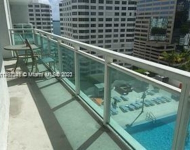 950 Brickell Bay Dr - Photo Thumbnail 2