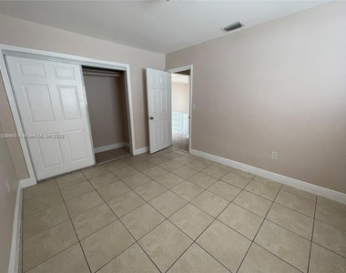 6760 Petunia Dr - Photo Thumbnail 21