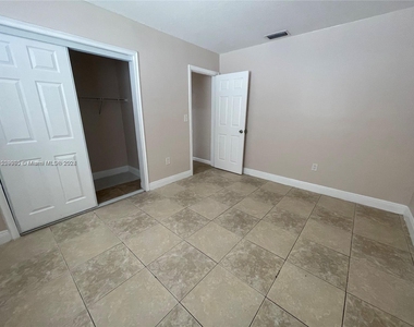 6760 Petunia Dr - Photo Thumbnail 27