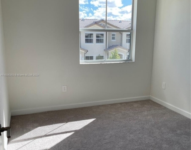 12857 Sw 243rd - Photo Thumbnail 14