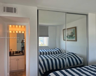 2101 S Ocean Dr - Photo Thumbnail 8