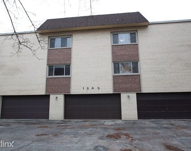 1363 Perry St - Photo Thumbnail 2