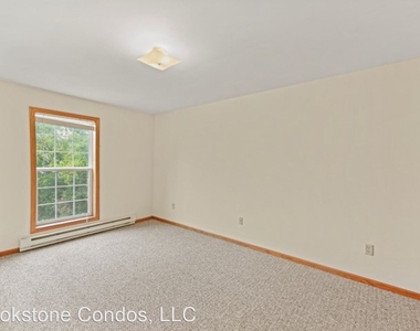 804 Blue Mounds St - Photo Thumbnail 7