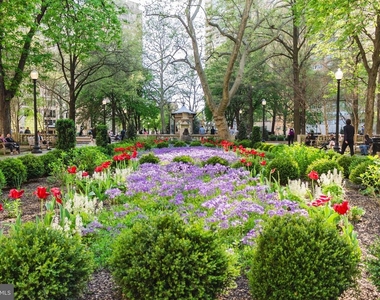 1810 Rittenhouse Sq - Photo Thumbnail 15