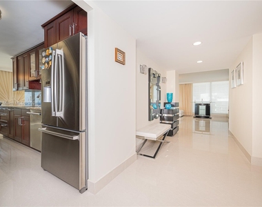 2751 S Ocean Dr - Photo Thumbnail 9