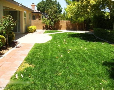 10710 Del Rudini Street - Photo Thumbnail 14