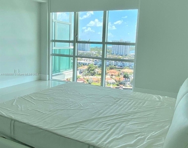 400 Sunny Isles Blvd - Photo Thumbnail 17