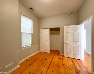 3950 N. Ashland, Unit 9 - Photo Thumbnail 6