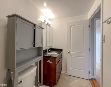 4180 N. Marine Drive, Unit A705 - Photo Thumbnail 15