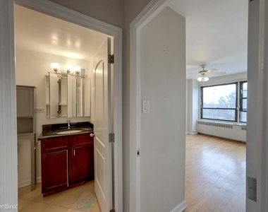 4180 N. Marine Drive, Unit A705 - Photo Thumbnail 17