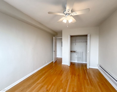 4180 N. Marine Drive, Unit A705 - Photo Thumbnail 12