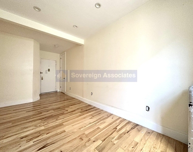 286 Fort Washington Avenue - Photo Thumbnail 1