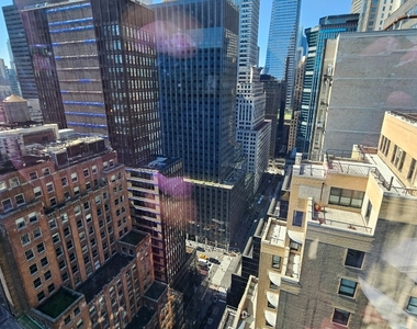 East 44th Street - Photo Thumbnail 1