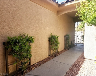 10606 Eagle Nest Street - Photo Thumbnail 3