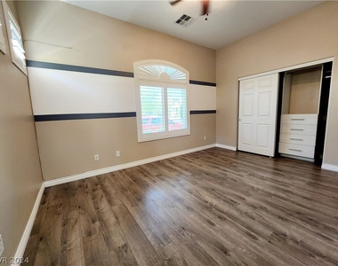 10606 Eagle Nest Street - Photo Thumbnail 24