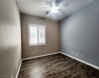 10606 Eagle Nest Street - Photo Thumbnail 20